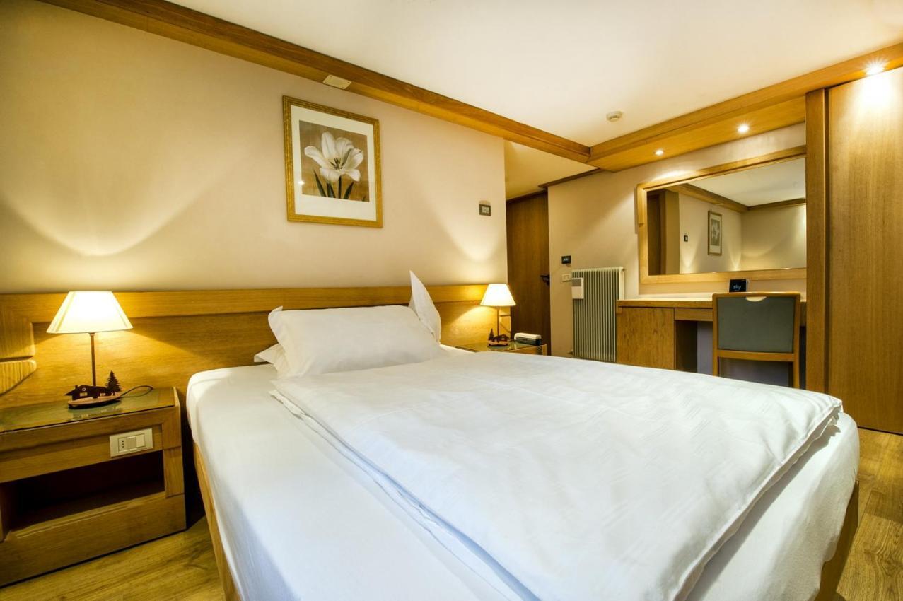 Sertorelli Sporthotel Breuil-Cervinia Rum bild