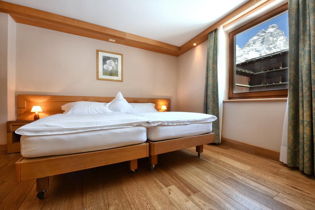 Sertorelli Sporthotel Breuil-Cervinia Exteriör bild