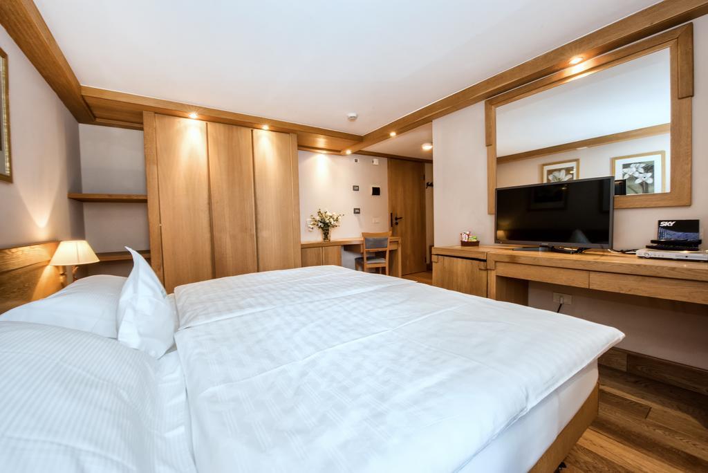 Sertorelli Sporthotel Breuil-Cervinia Exteriör bild